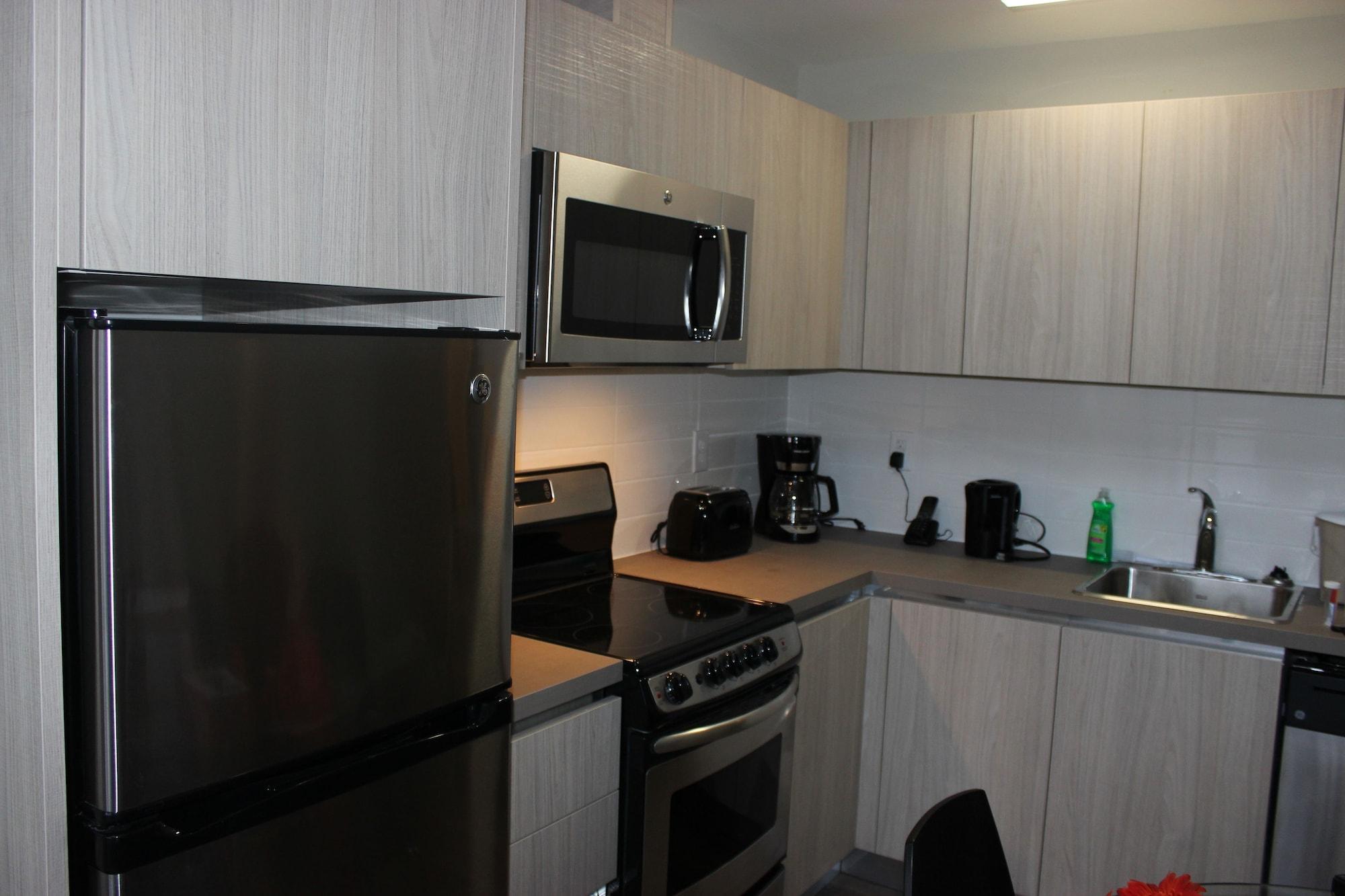 Atlas Suites- Furnished Apartments-College Street, Торонто Экстерьер фото