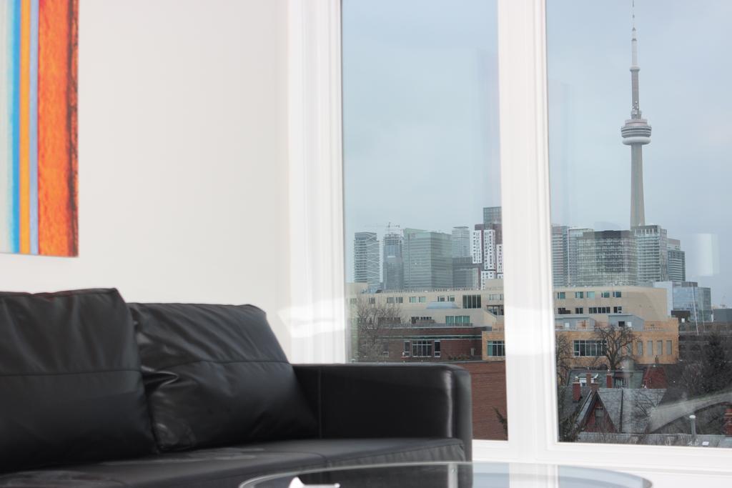 Atlas Suites- Furnished Apartments-College Street, Торонто Экстерьер фото