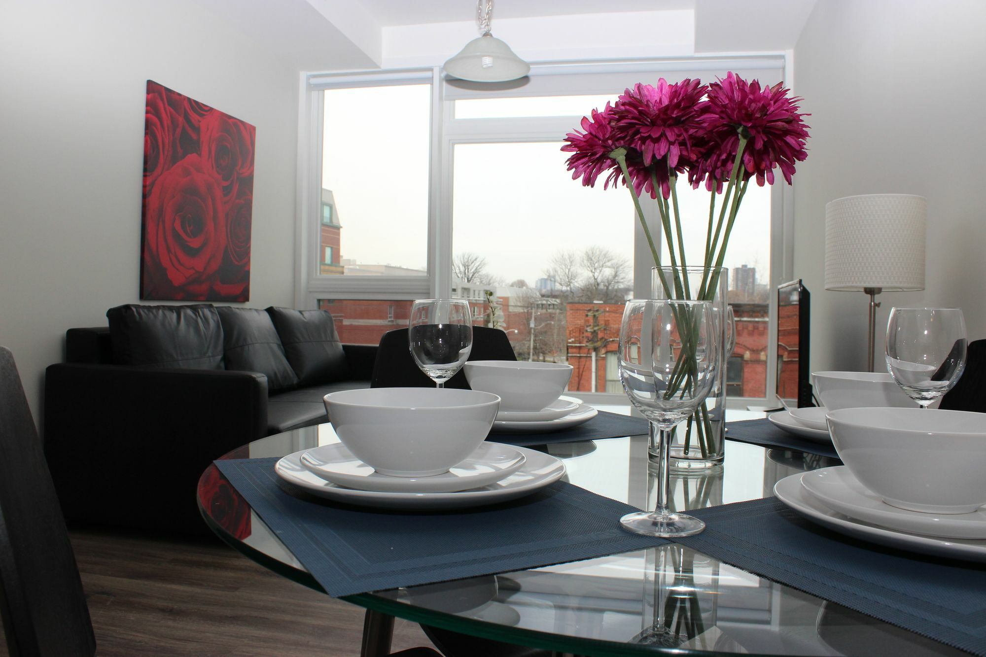Atlas Suites- Furnished Apartments-College Street, Торонто Экстерьер фото